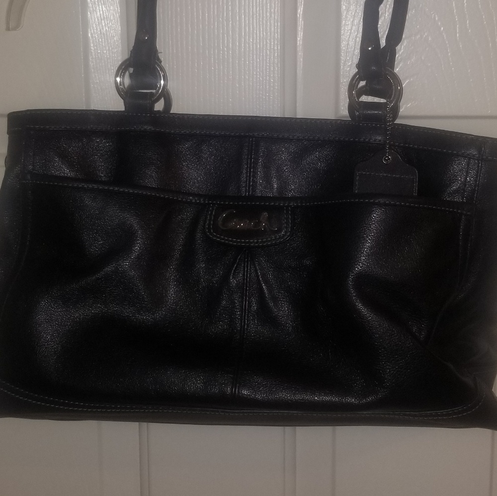 Beautiful coach leather handbag